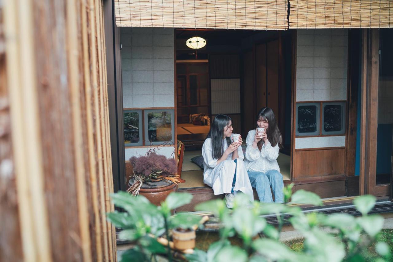 Machiya Guest House Carta Kanazawa Esterno foto
