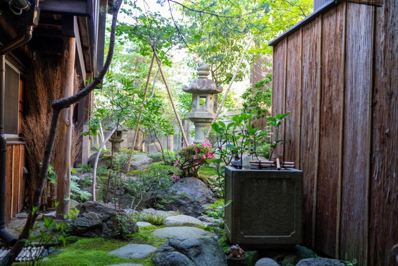 Machiya Guest House Carta Kanazawa Esterno foto