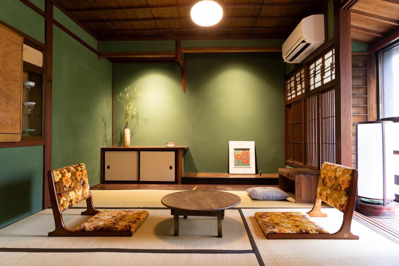 Machiya Guest House Carta Kanazawa Esterno foto